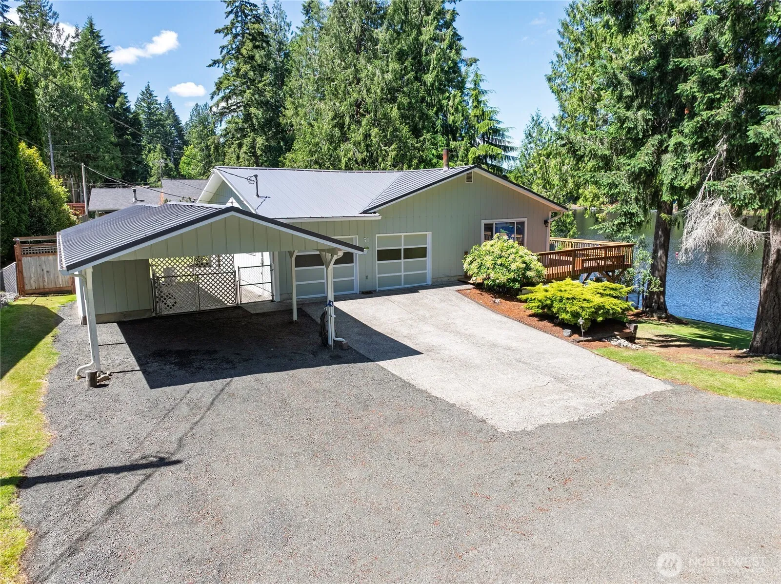 51 E Sinclair Place