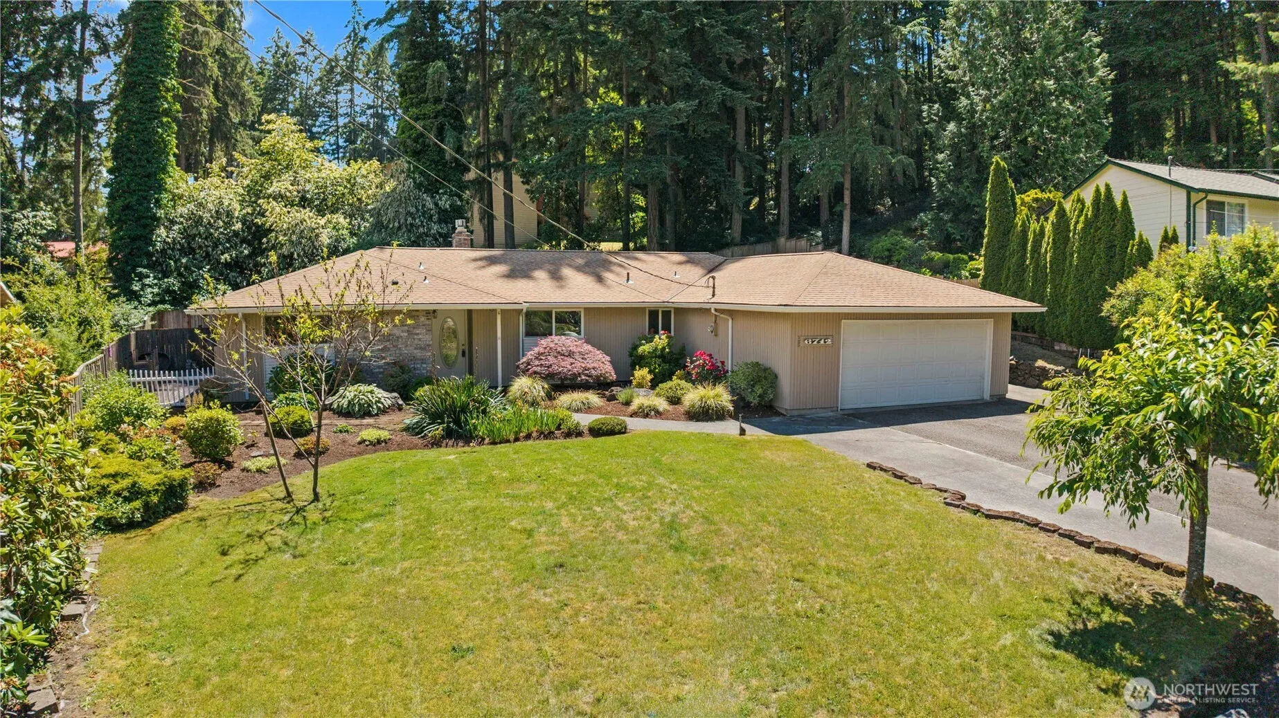 Property photo for 6712 53rd Street W, University Place