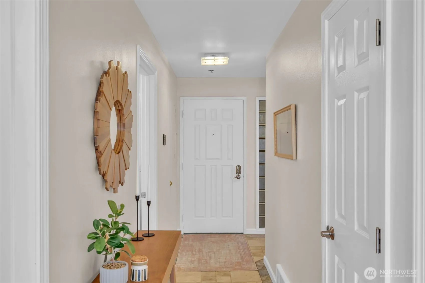 Property photo for 1011 5th Avenue N #201, Seattle photo 2