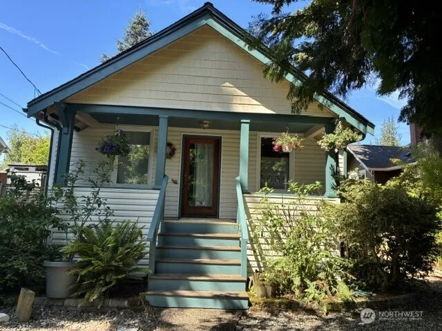 Property photo for 8045 26th Avenue Nw, Seattle