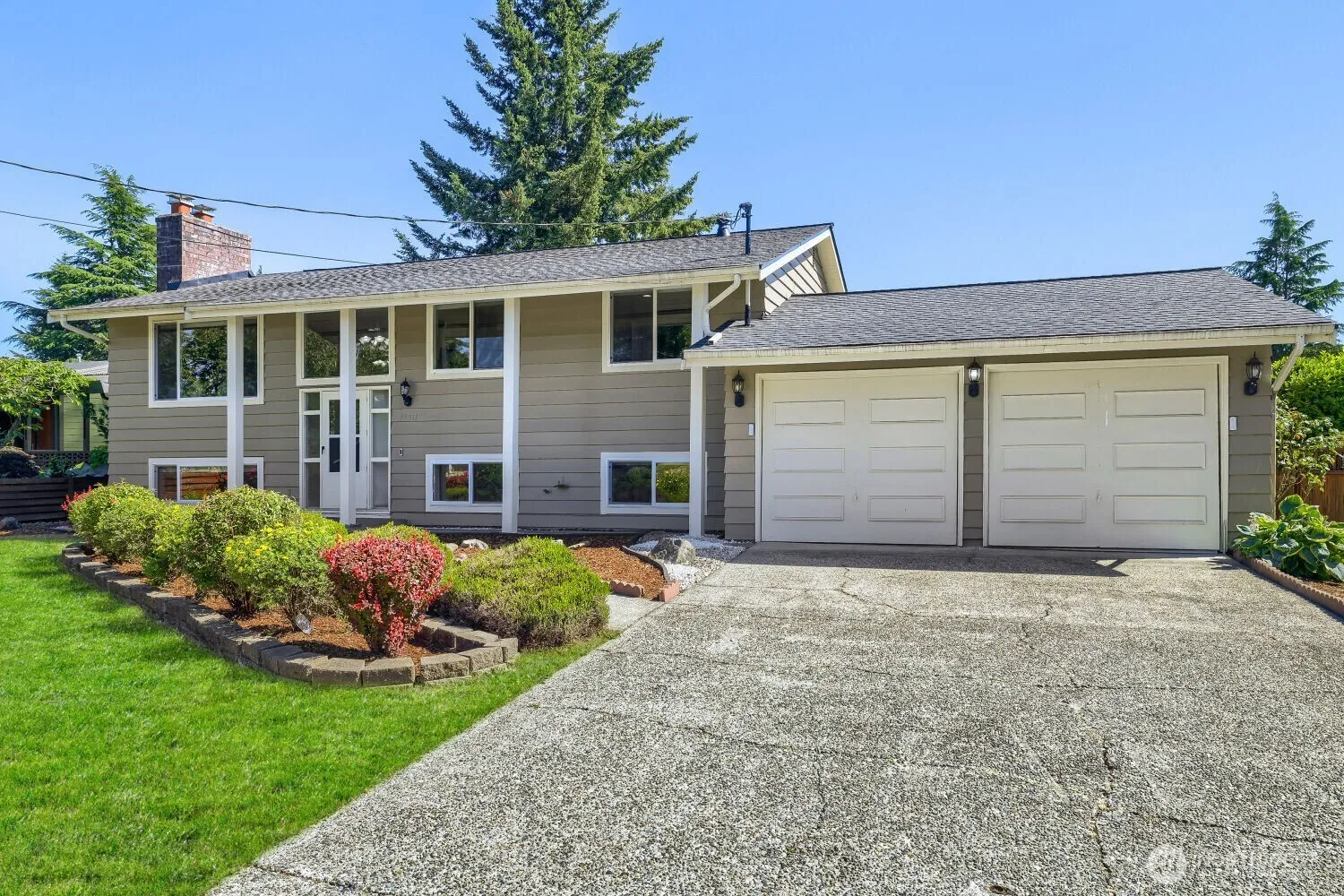 Property photo for 14511 Ne 4th Street, Bellevue photo 2
