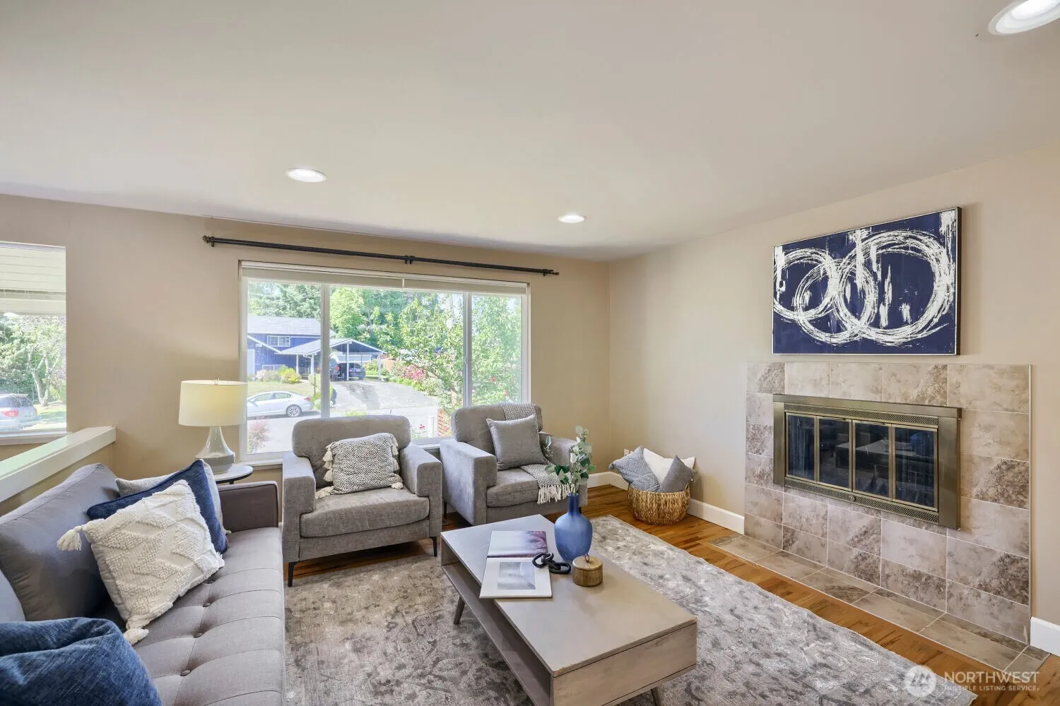 Property photo for 14511 Ne 4th Street, Bellevue photo 4