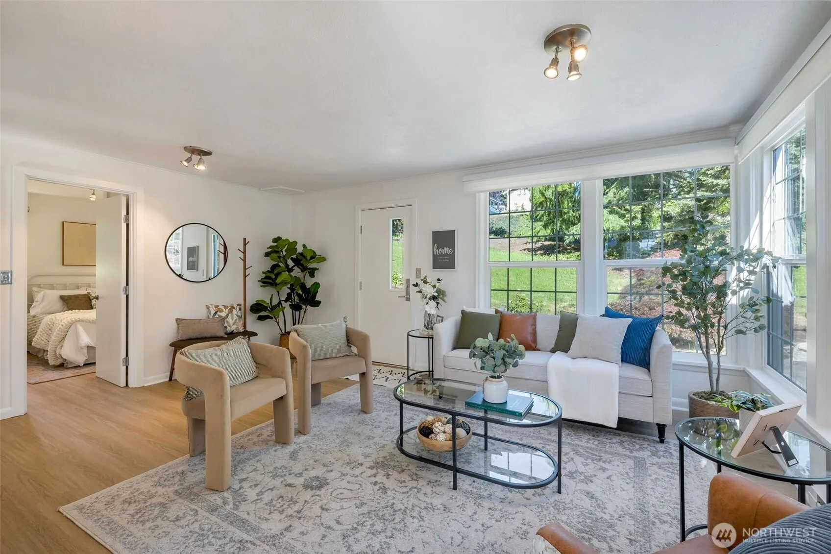 Property photo for 9827 22nd Avenue Sw, Seattle photo 4