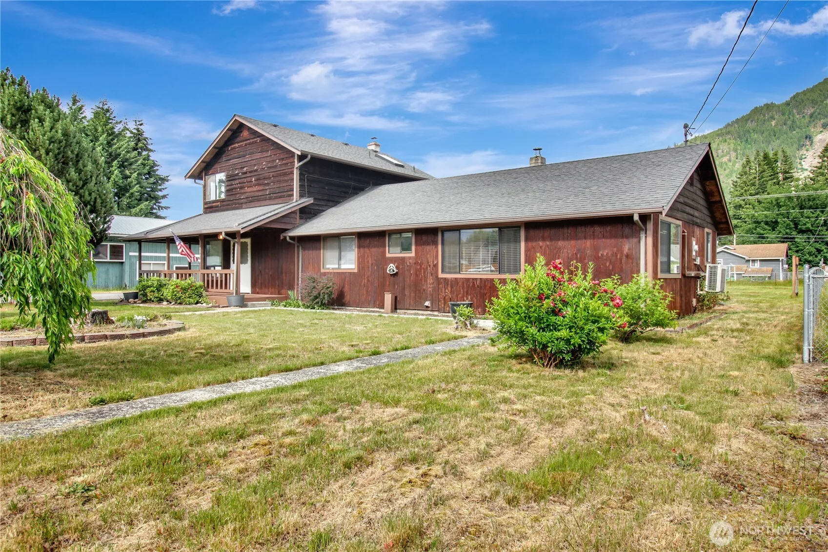 Property photo for 930 Commercial Avenue, Darrington