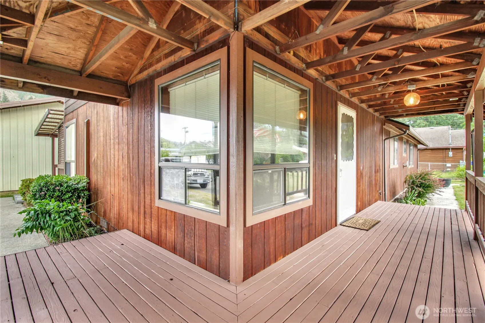 Property photo for 930 Commercial Avenue, Darrington photo 4