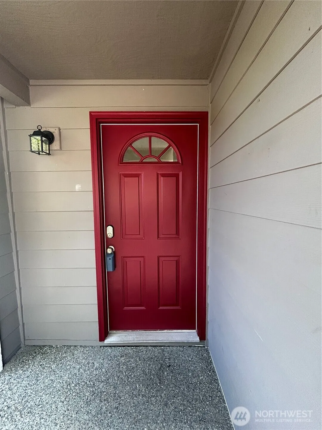 Property photo for 7621 67th Street Ne, Marysville photo 2