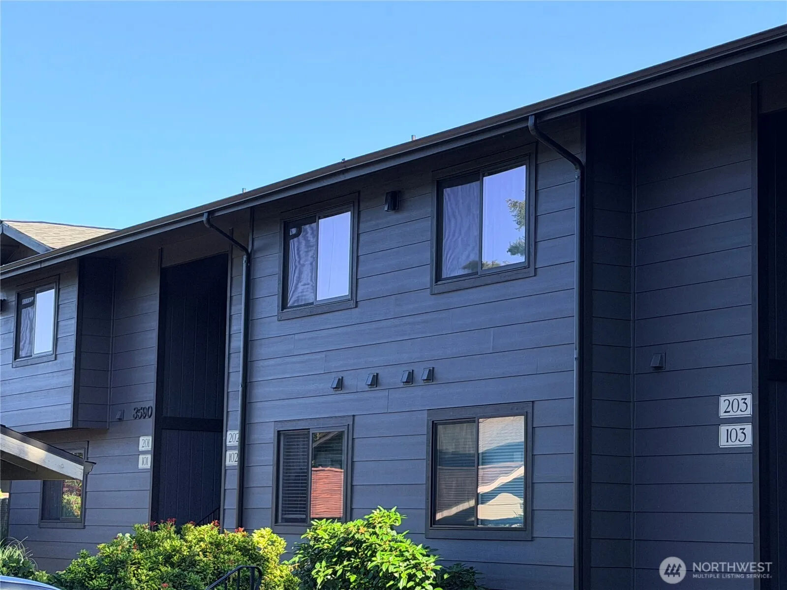 Property photo for 3590 Narrows View Lane Ne #102, Bremerton photo 4
