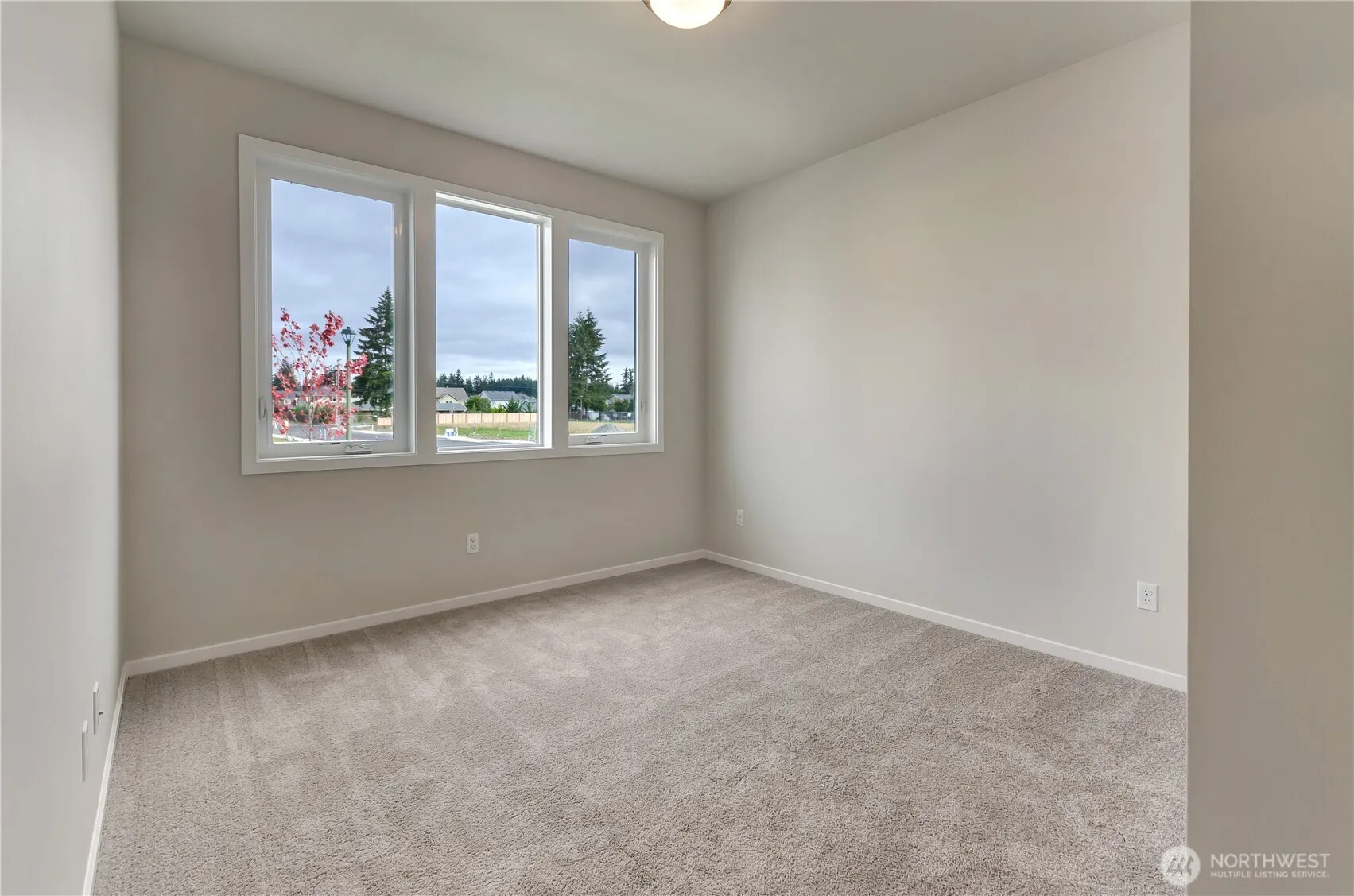 Property photo for 18306 37th Avenue Ct E, Tacoma photo 5