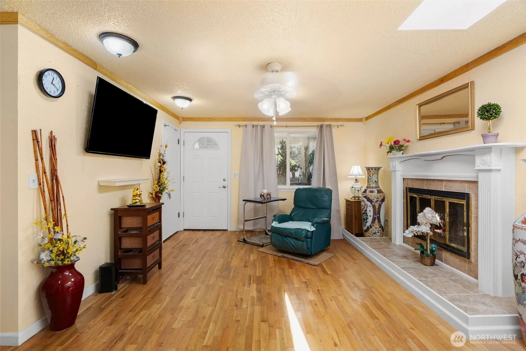 Property photo for 30621 8th Place S, Federal Way photo 5