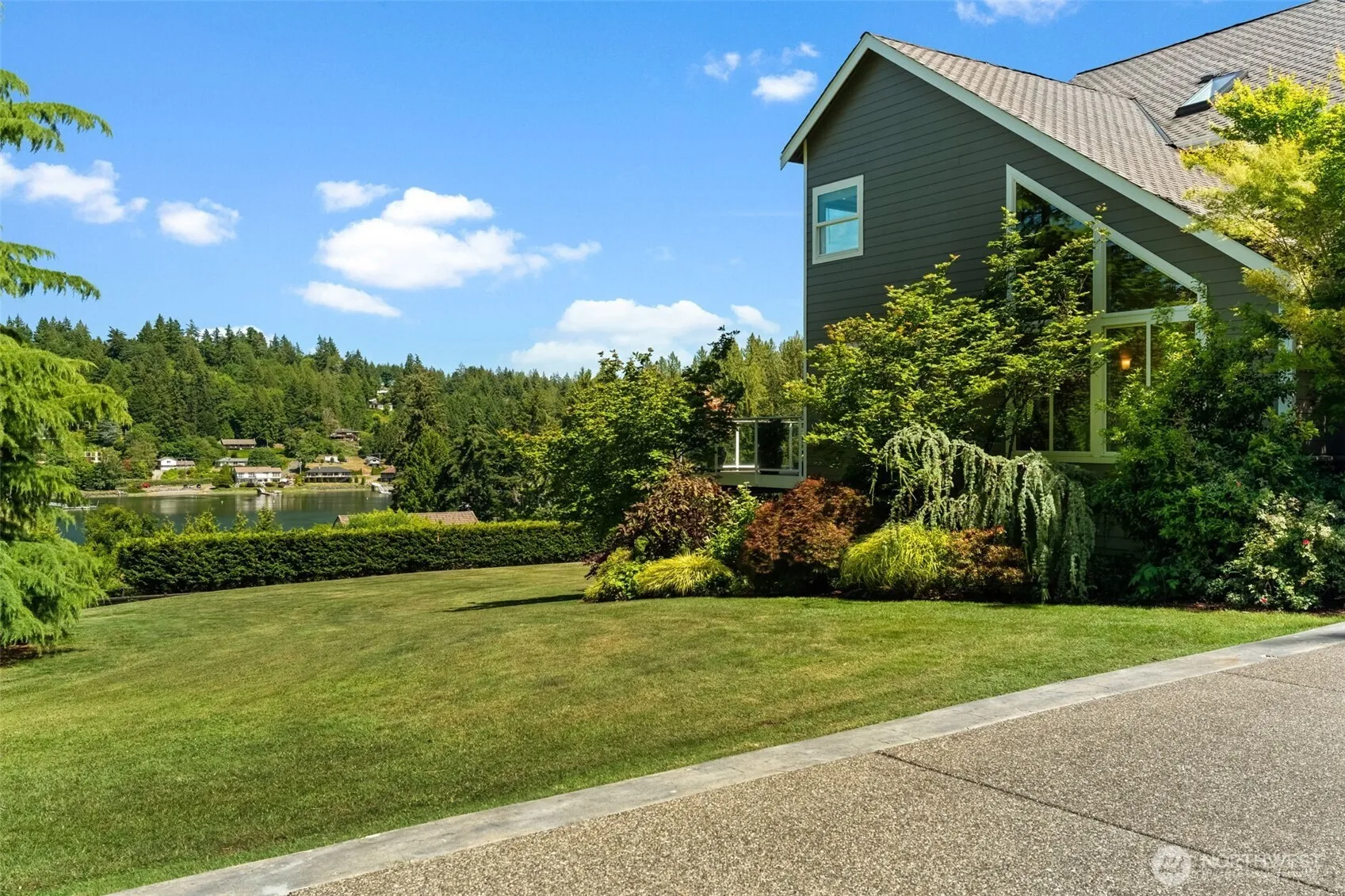 Property photo for 5518 35th Street Nw, Gig Harbor photo 2