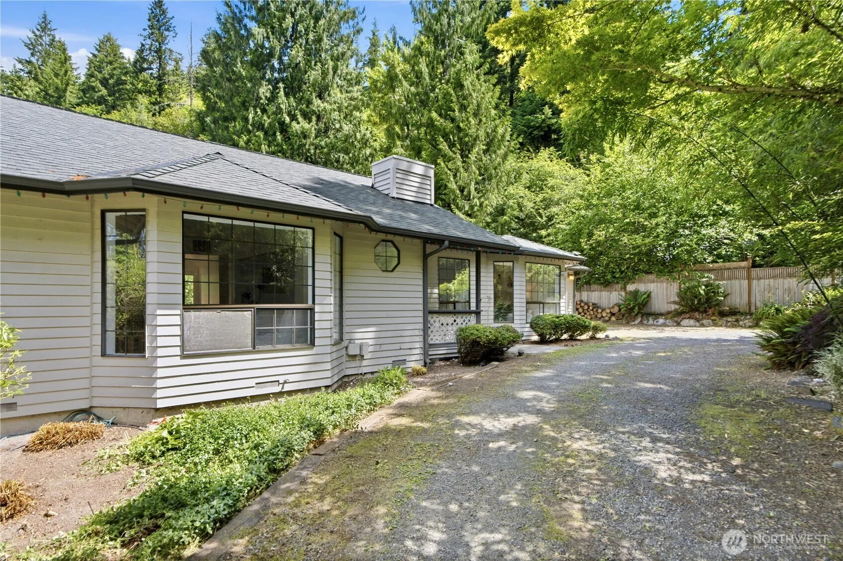 Property photo for 19926 Ne Union Hill Rd, Redmond photo 2