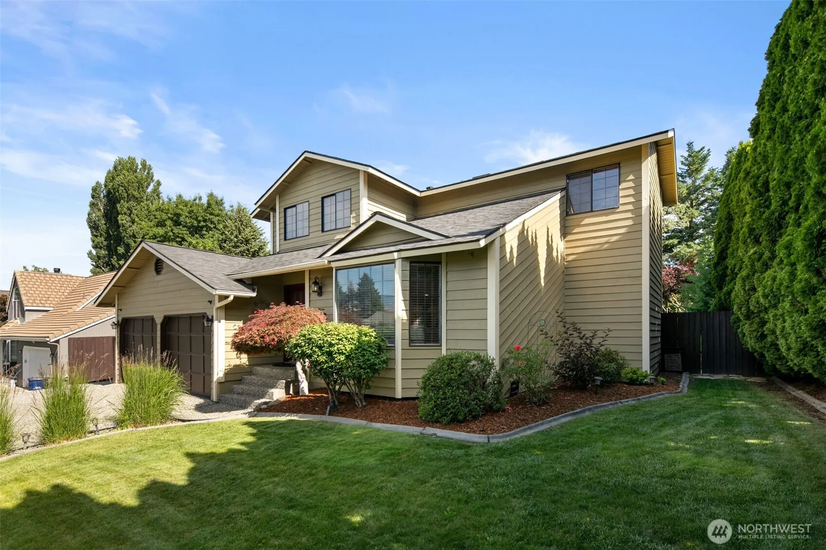 Property photo for 813 Ne 12th Street, East Wenatchee