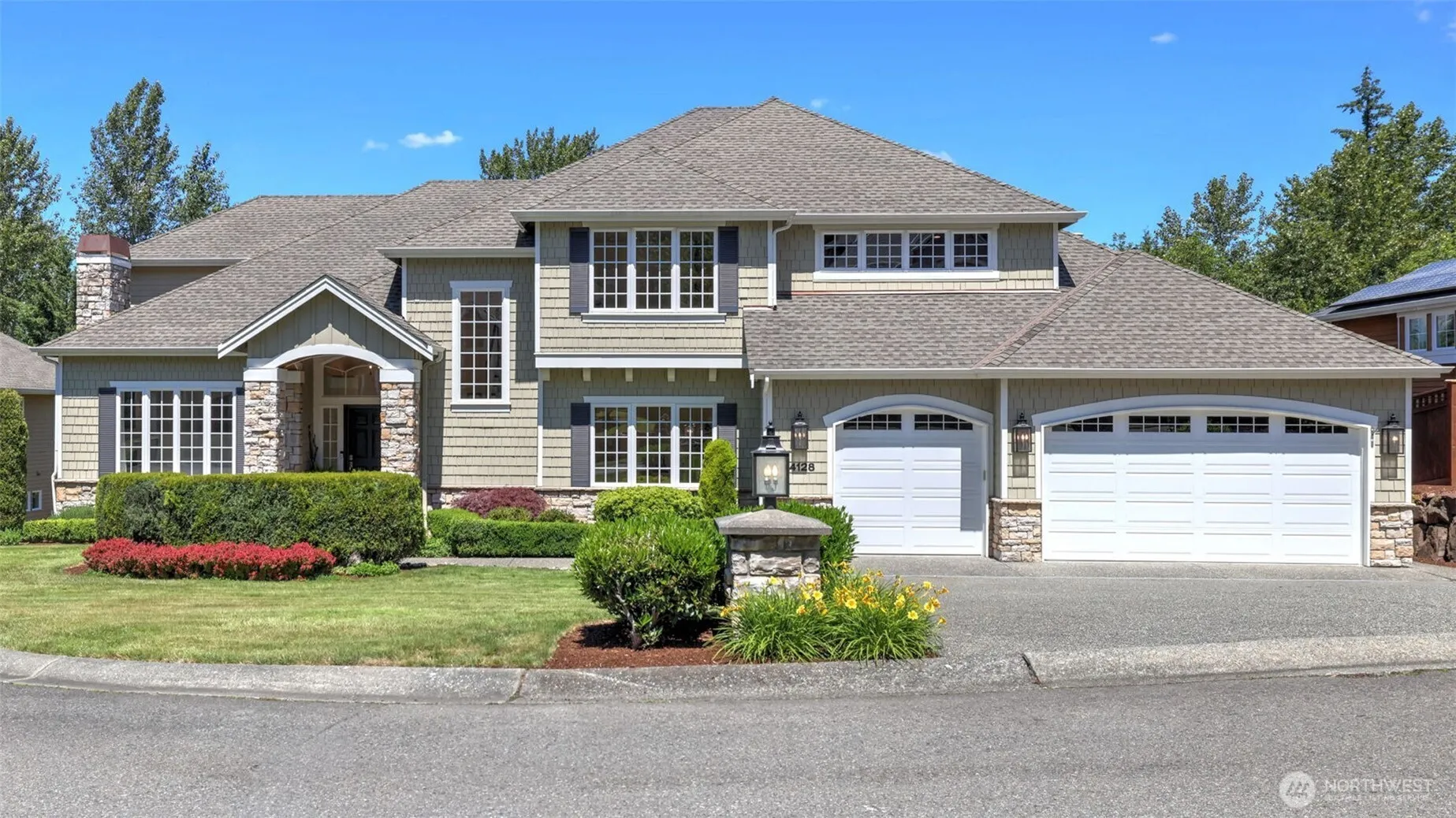 Property photo for 24128 Ne 1st Place, Sammamish