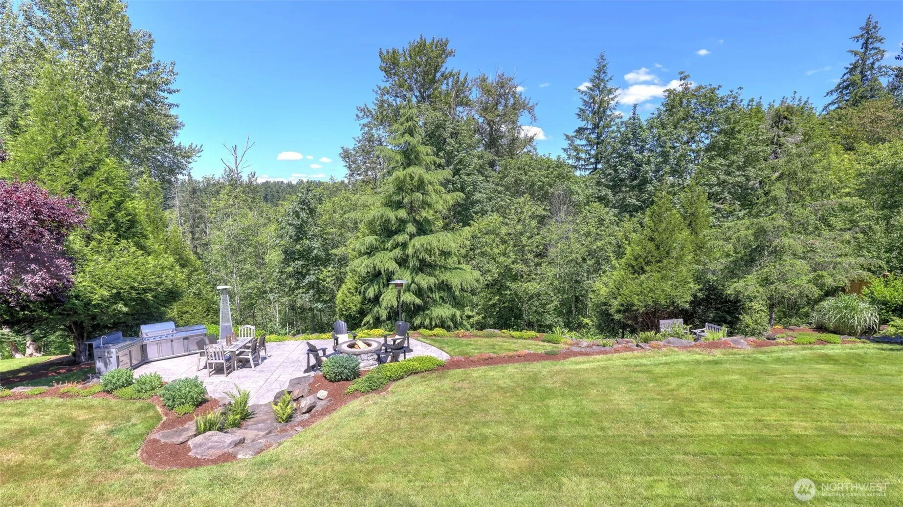 Property photo for 24128 Ne 1st Place, Sammamish photo 2