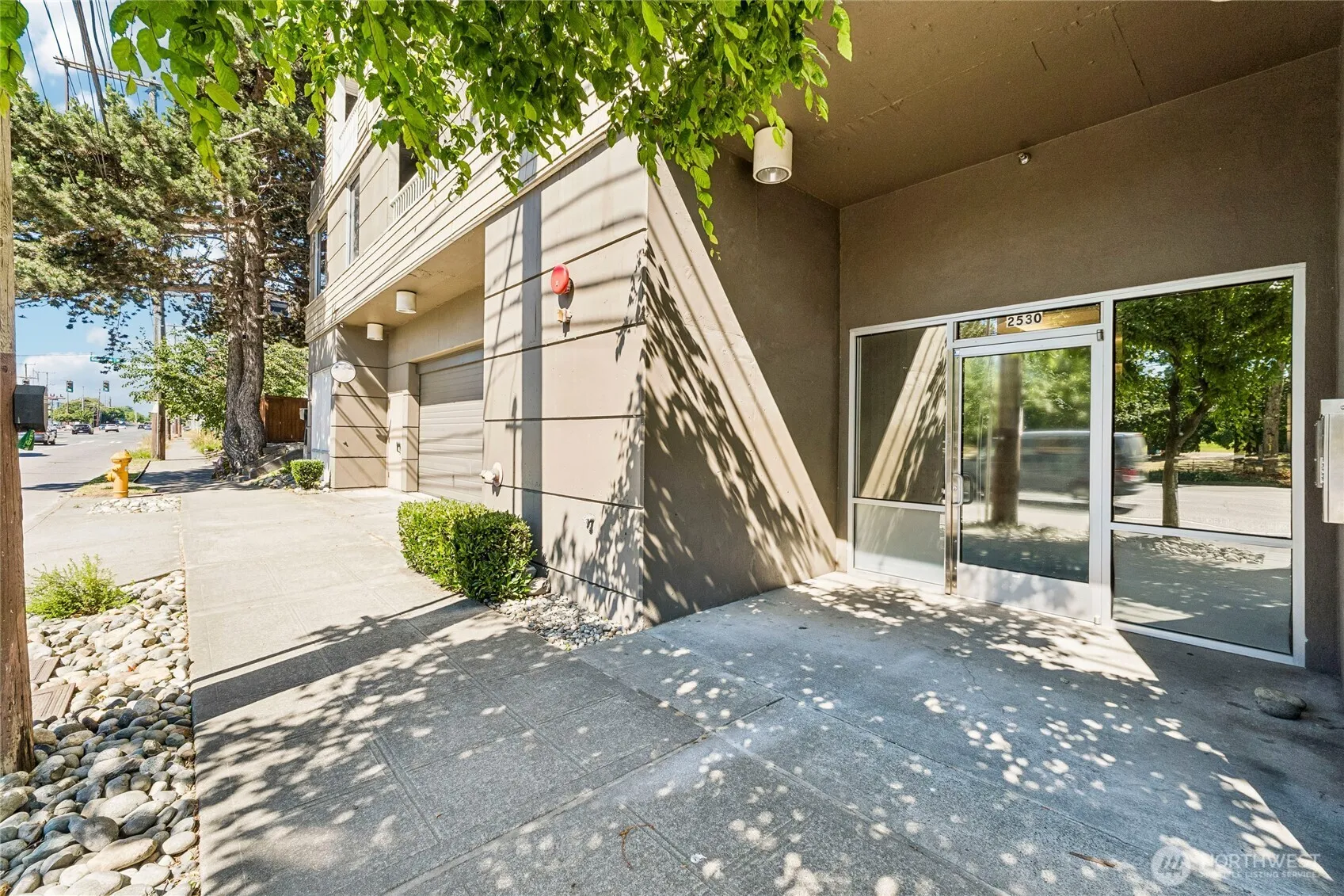 Property photo for 2530 15th Avenue W #401, Seattle photo 2