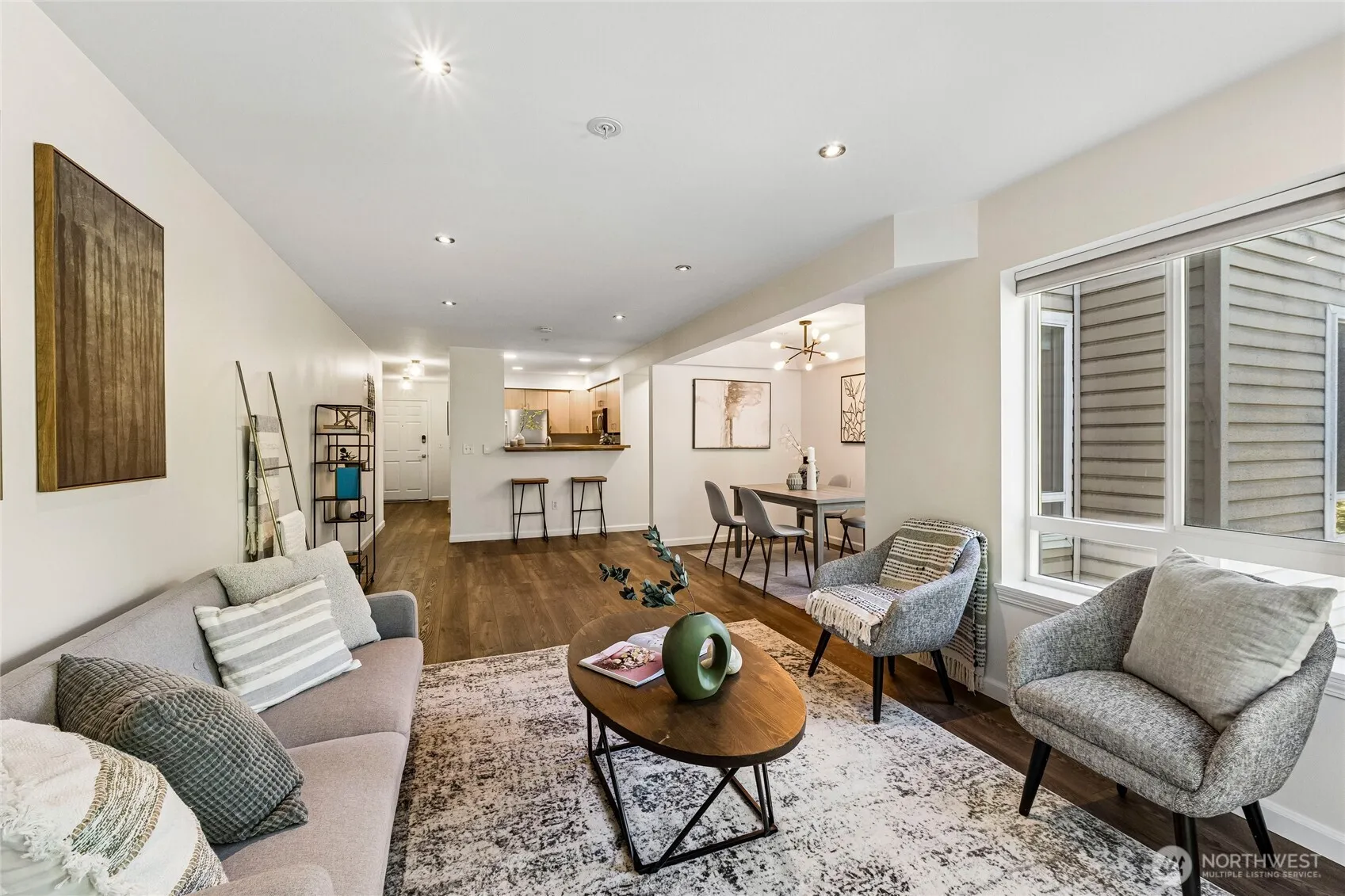 Property photo for 2530 15th Avenue W #401, Seattle photo 4