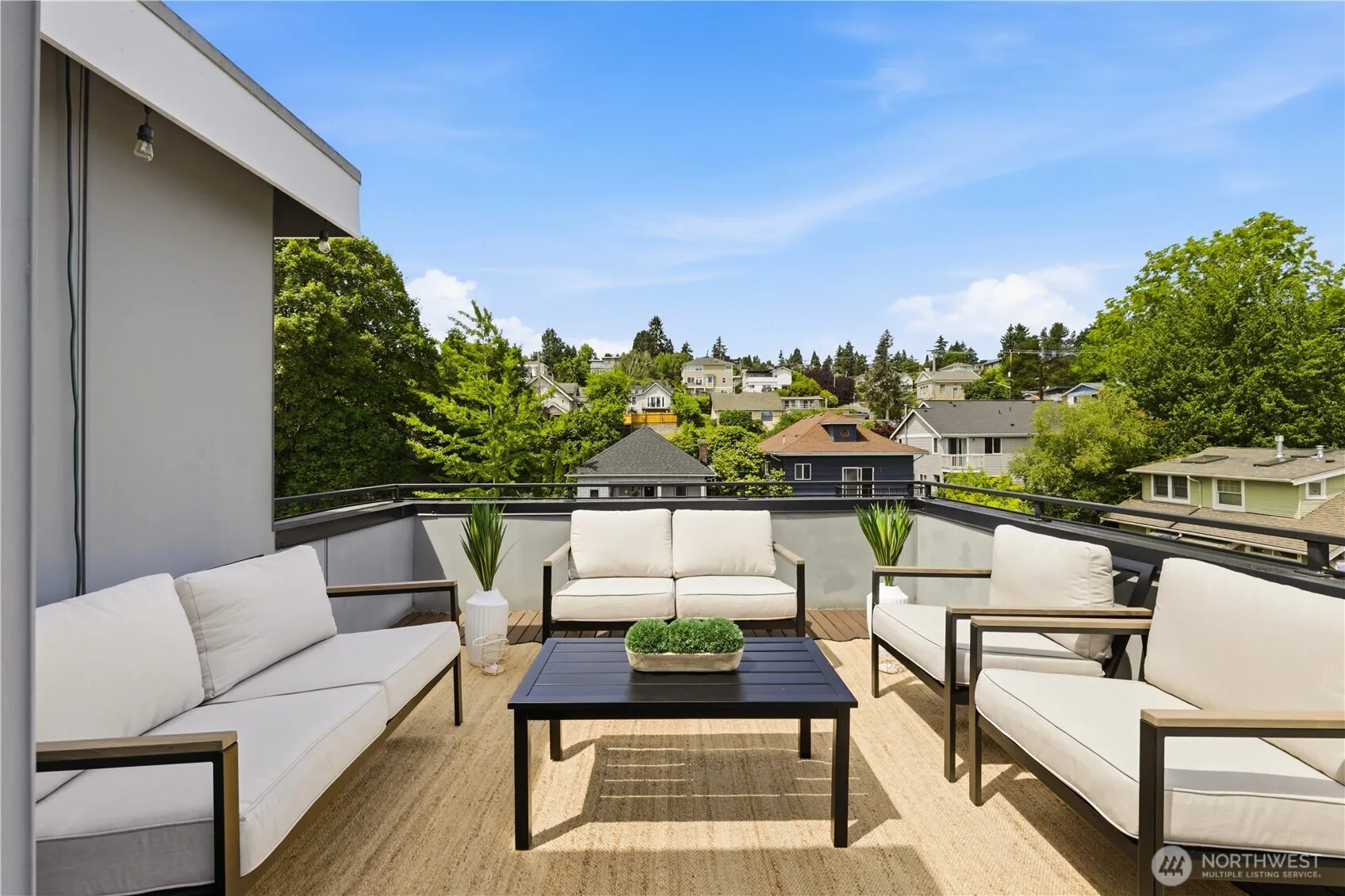 Property photo for 3045 21st Avenue W #c, Seattle
