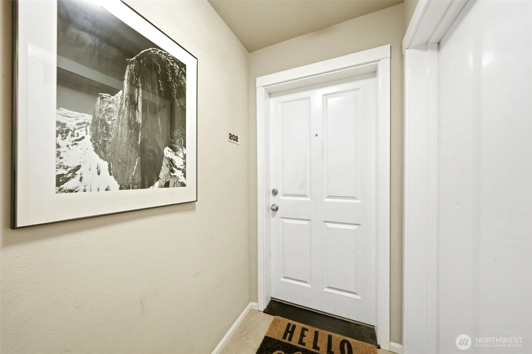 Property photo for 2433 Nw 59th Street #202, Seattle photo 4