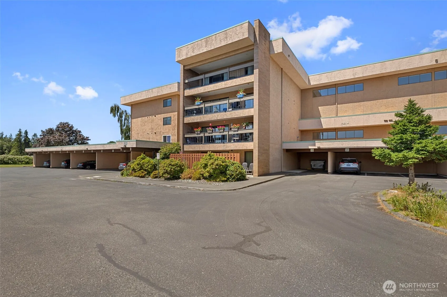 Property photo for 2021 N Laventure Road #103, Mount Vernon