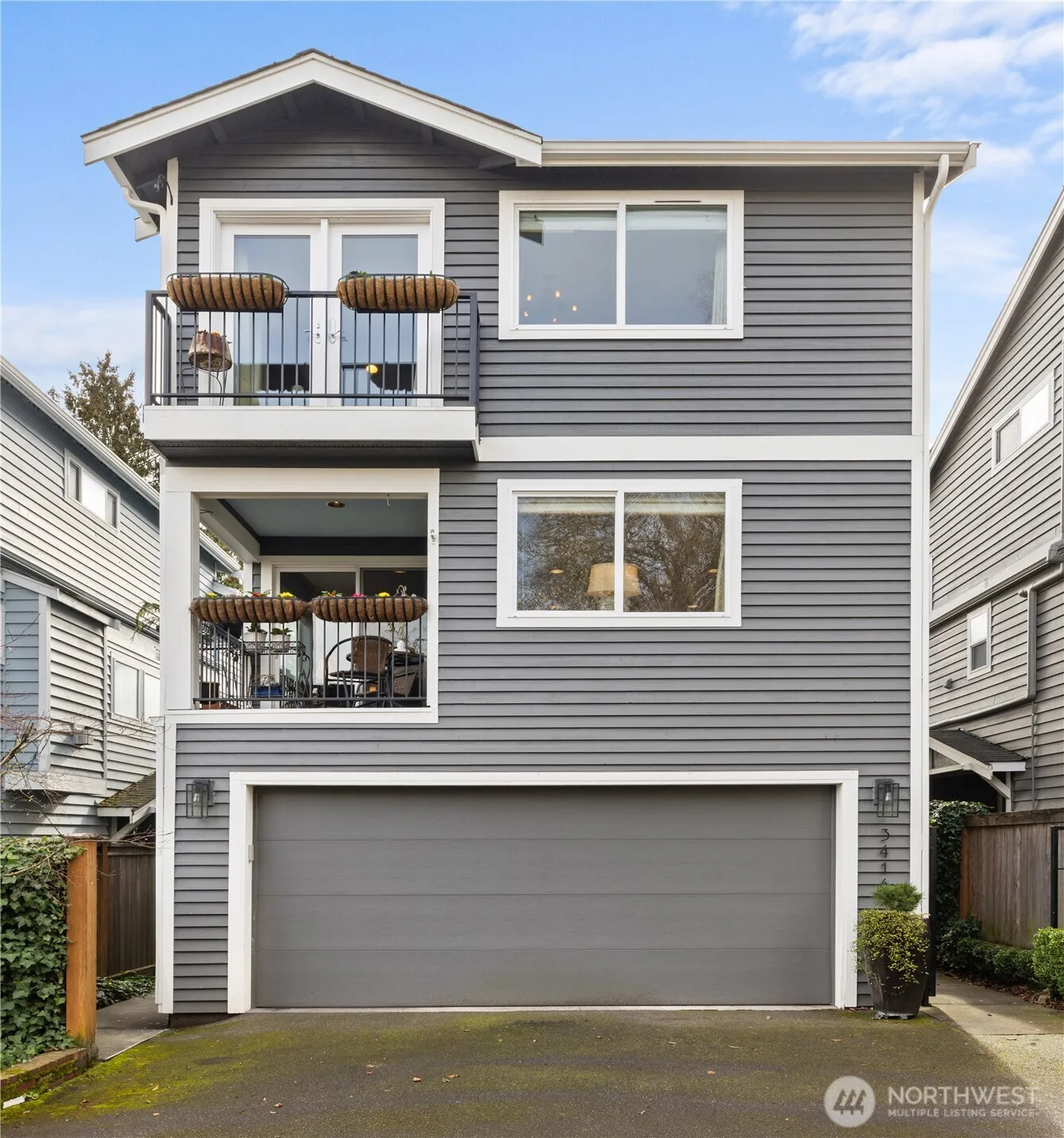Property photo for 3414 33rd Avenue Sw, Seattle