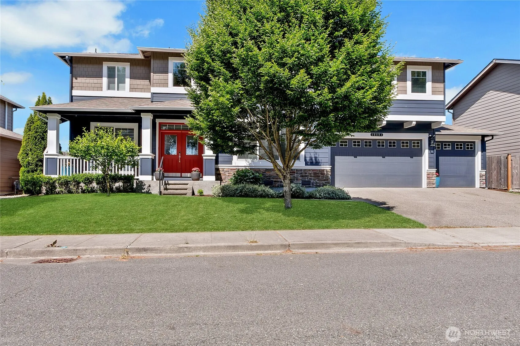 Property photo for 10901 5172 174th Avenue E, Bonney Lake
