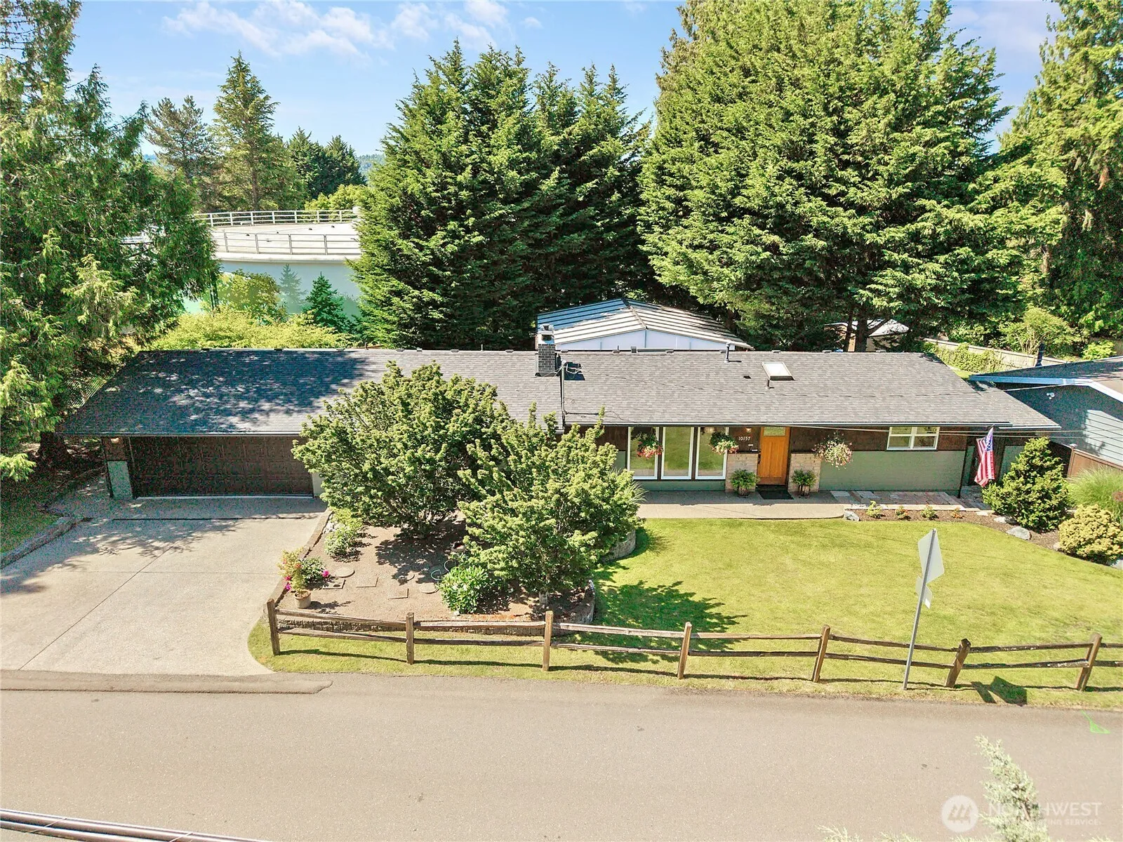Property photo for 10157 Ne 200th Street, Bothell