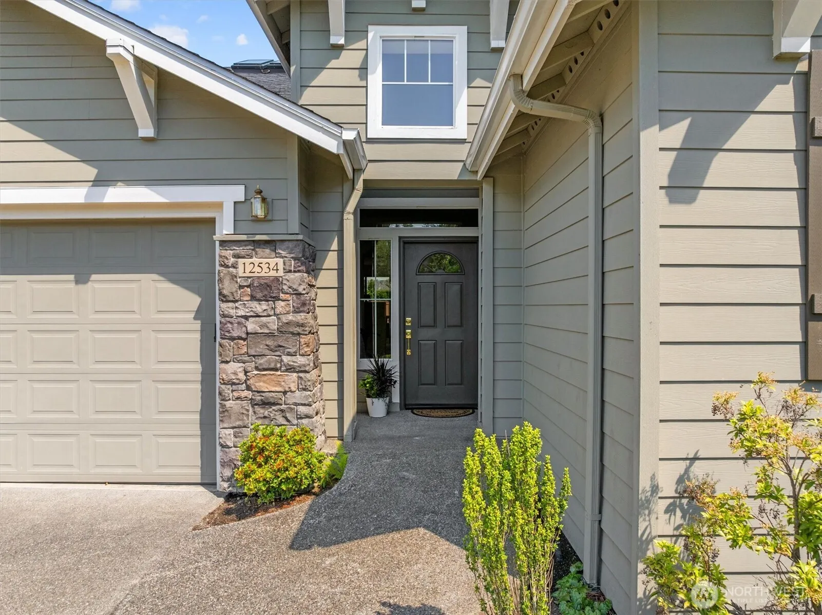Property photo for 12534 230th Place Ne, Redmond photo 5