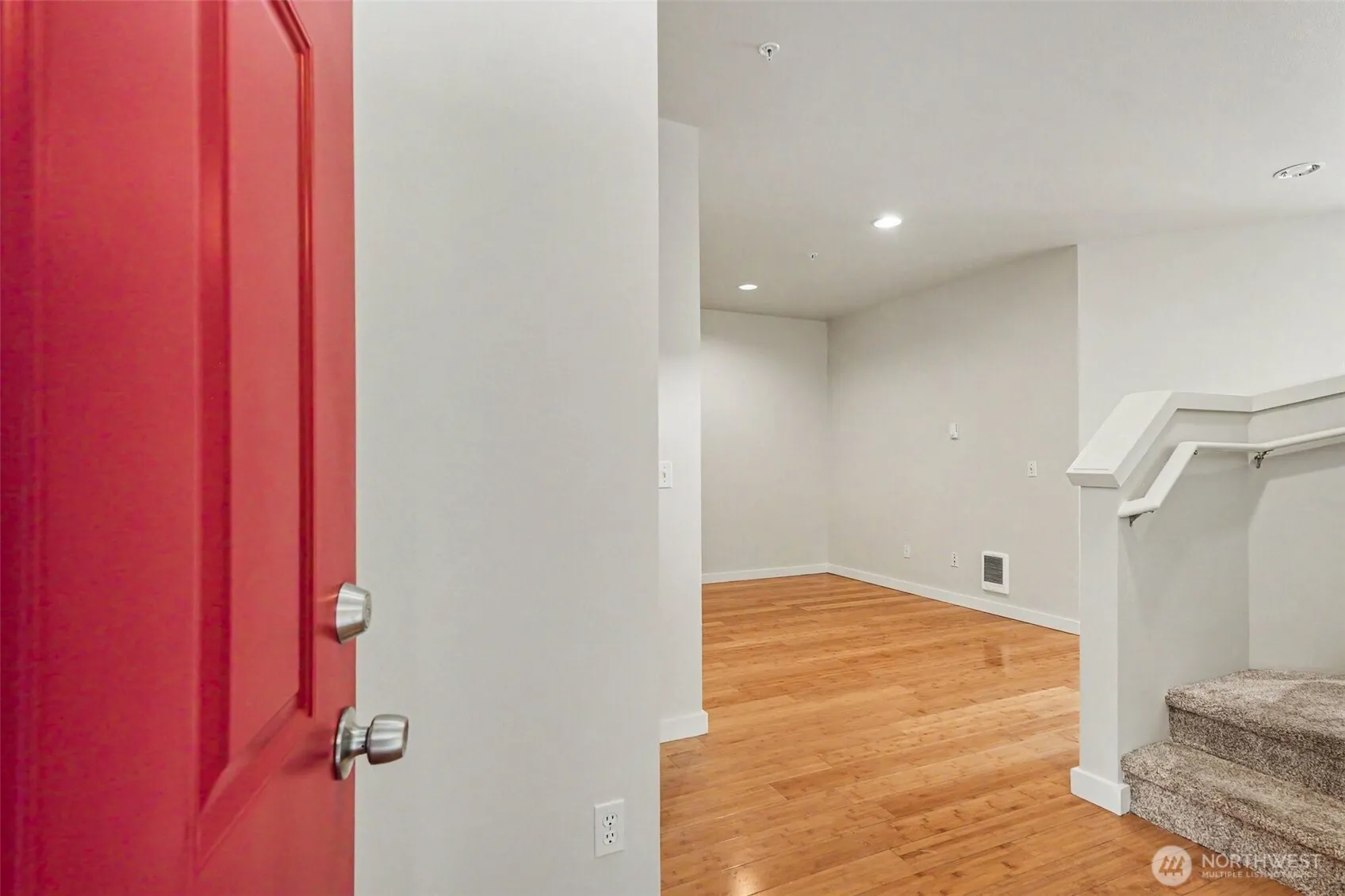 Property photo for 3500 E Lake Sammamish Parkway Se #2-103, Sammamish photo 5