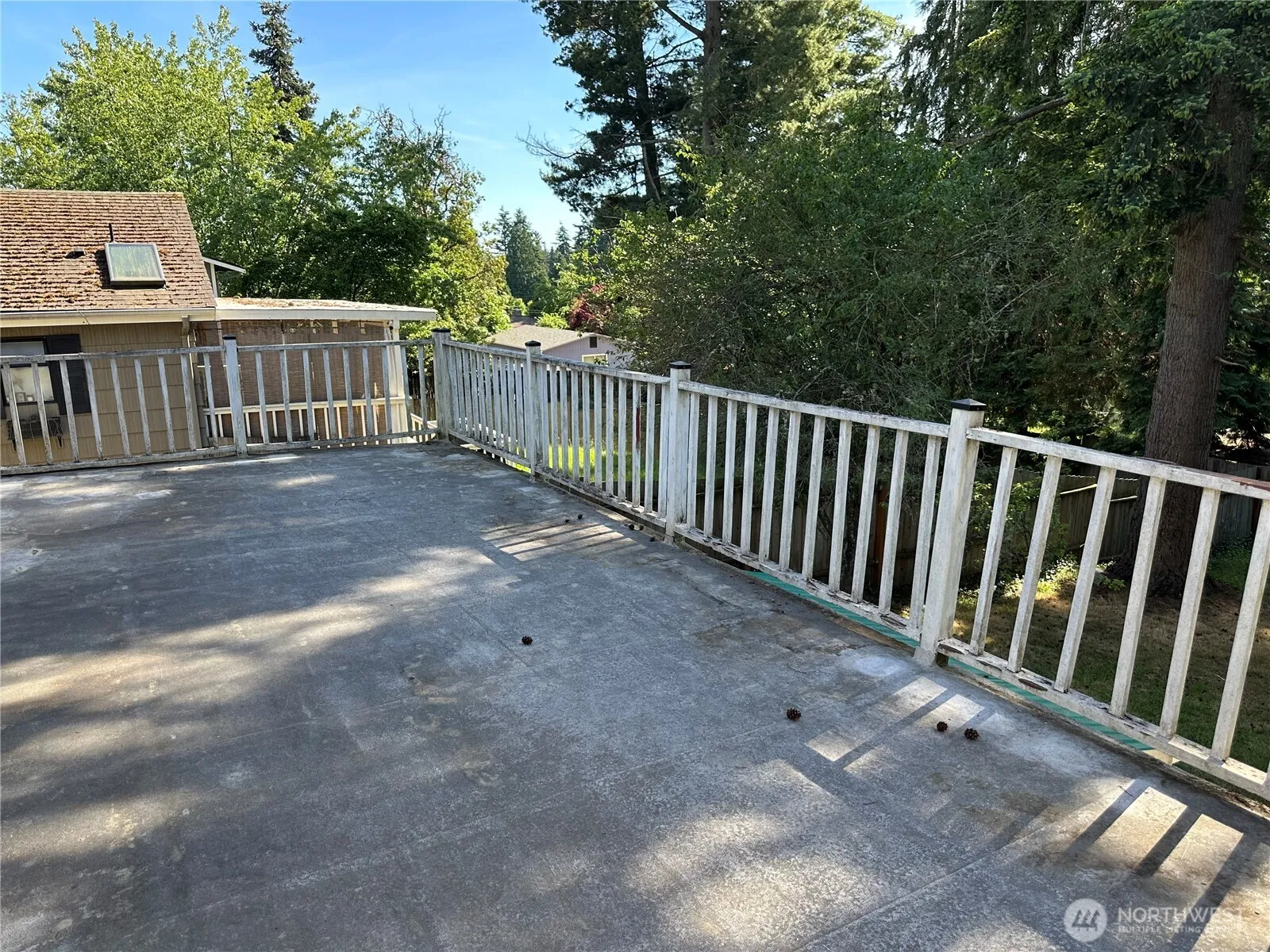 Property photo for 15833 15th Avenue Ne, Shoreline photo 2