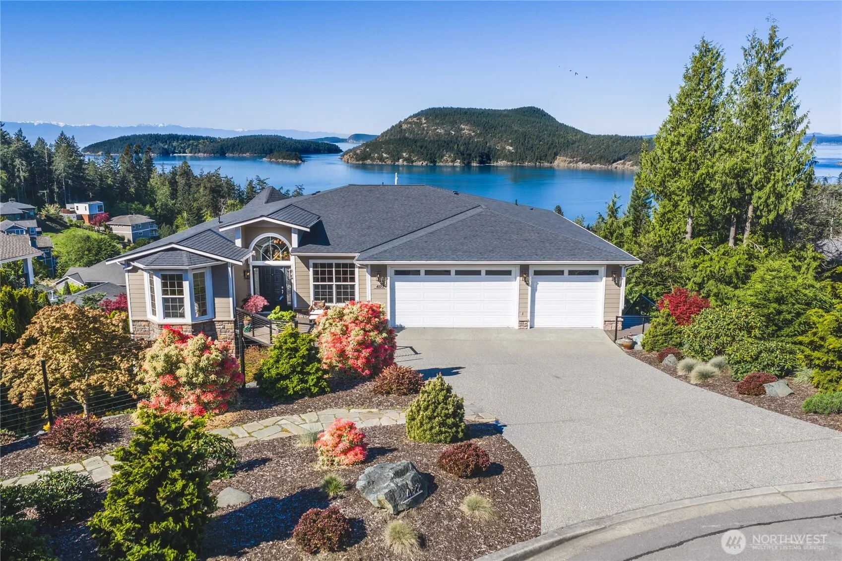 Property photo for 4122 Ellisport Place, Anacortes
