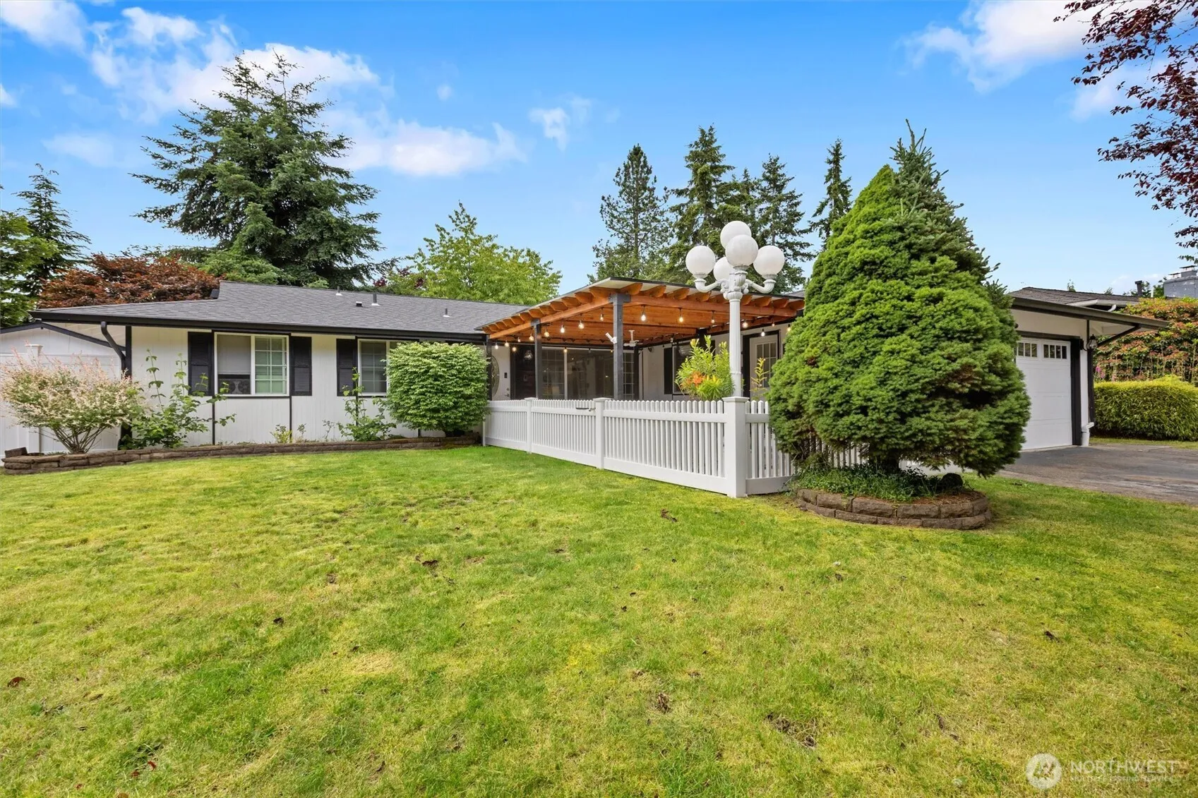 Property photo for 7624 141st Avenue Ne, Redmond