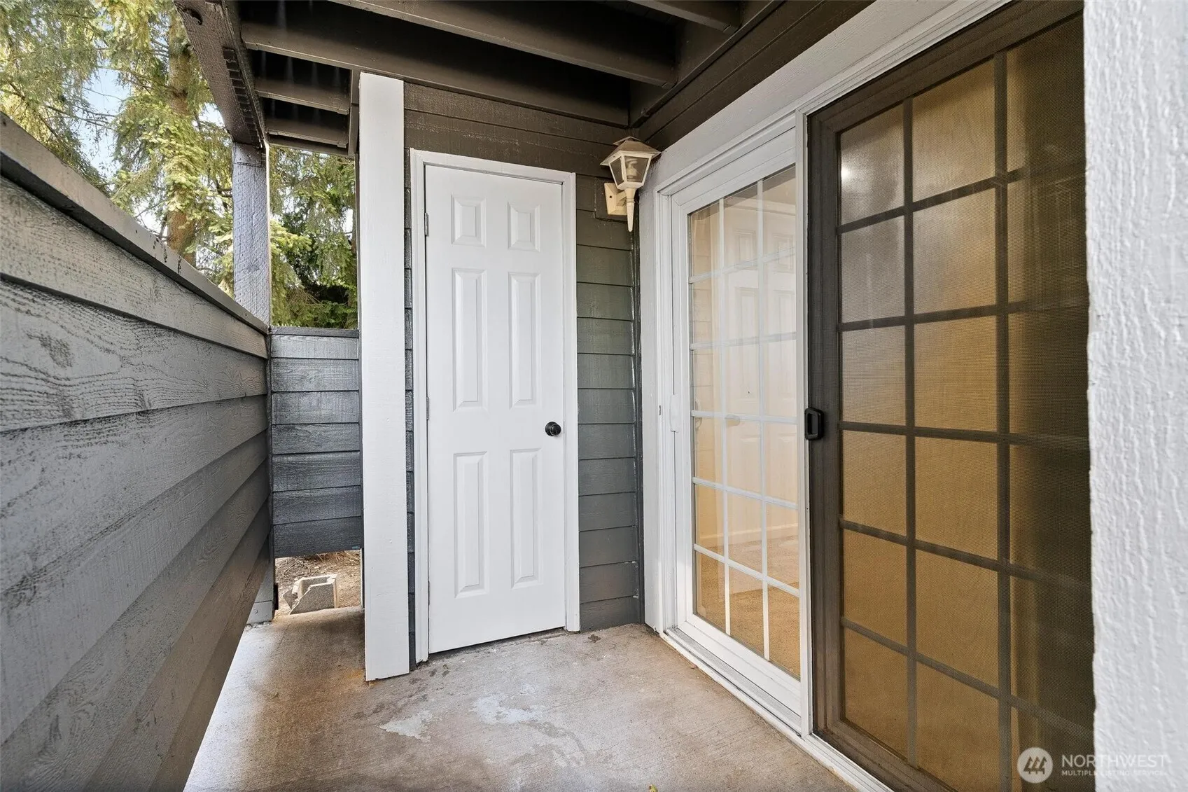 Property photo for 22810 30th Avenue S #b103, Des Moines photo 4