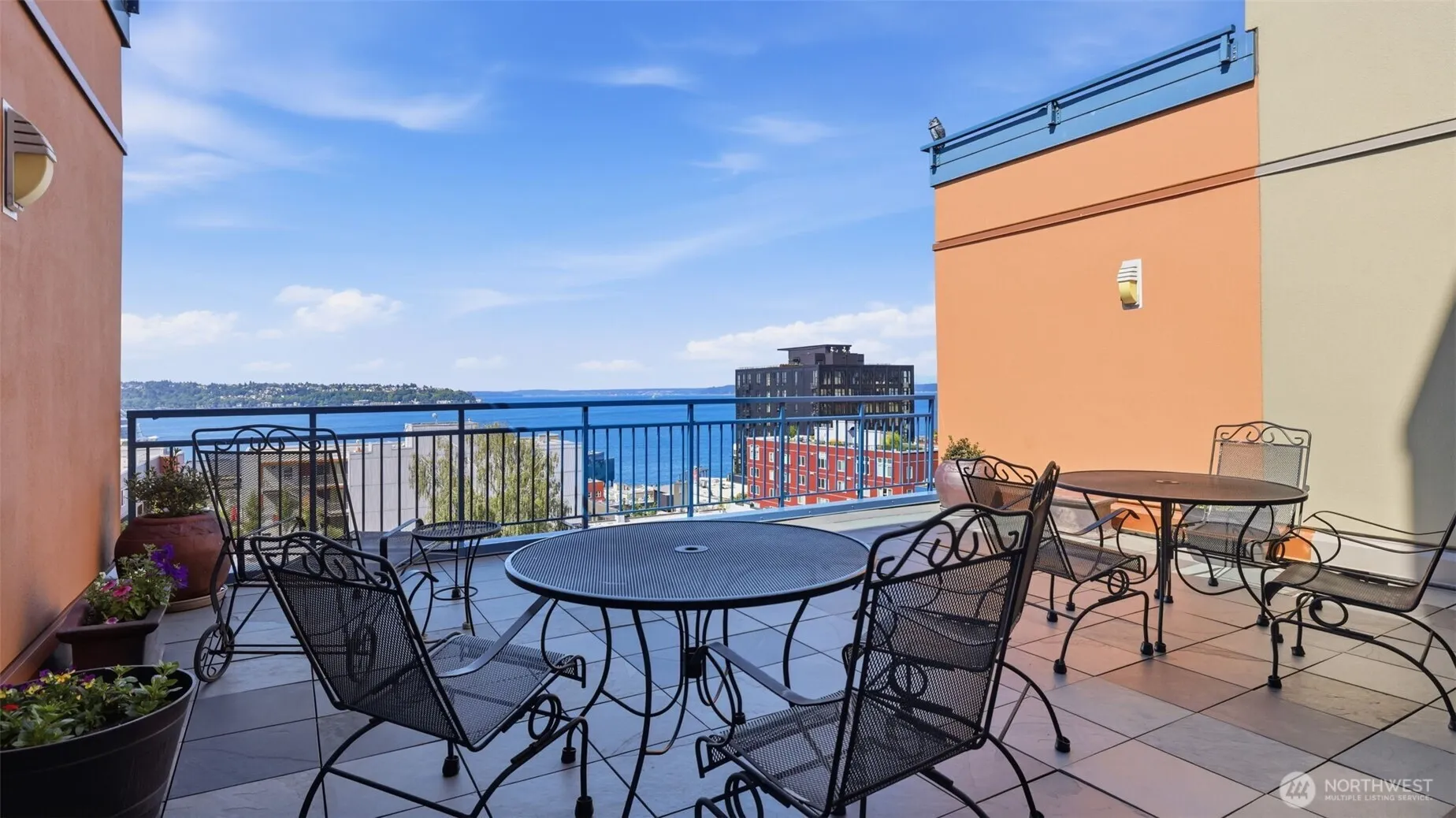 Property photo for 2414 1st Avenue #702, Seattle