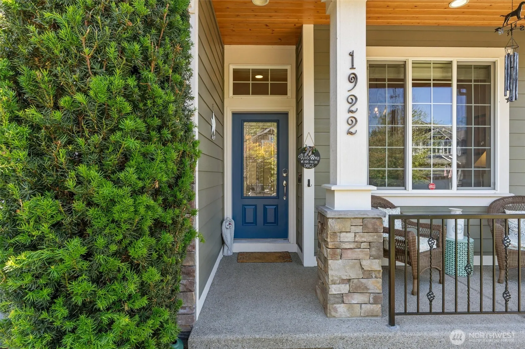 Property photo for 1922 10th Street Pl Sw, Puyallup photo 2