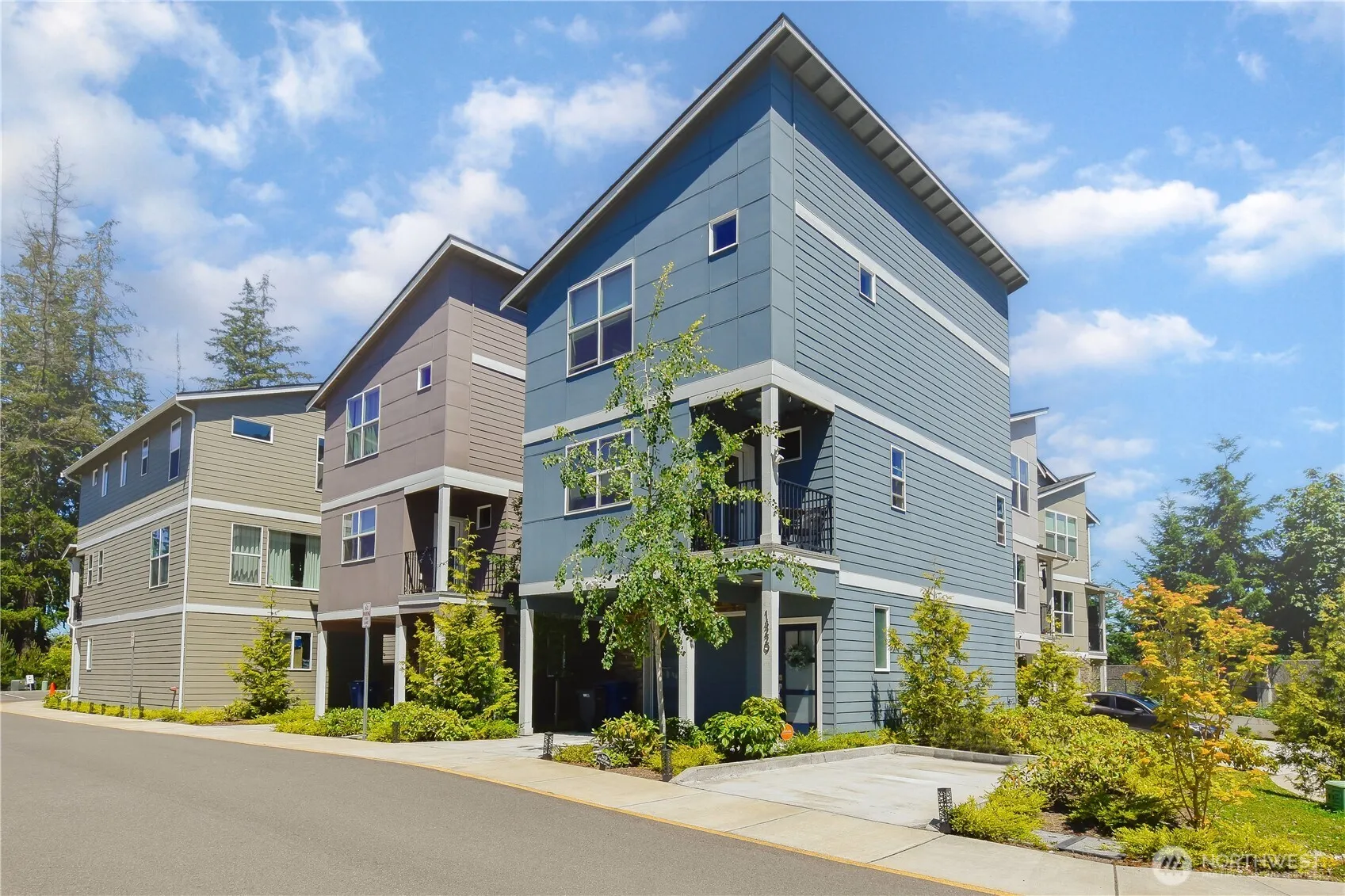 Property photo for 14229 9th Place W, Lynnwood photo 2