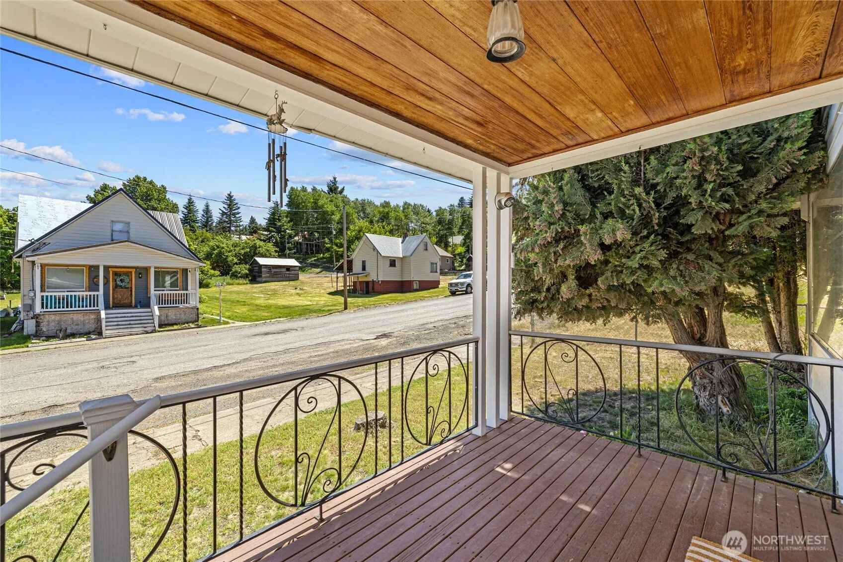 Property photo for 107 W Montana Avenue, Roslyn photo 2