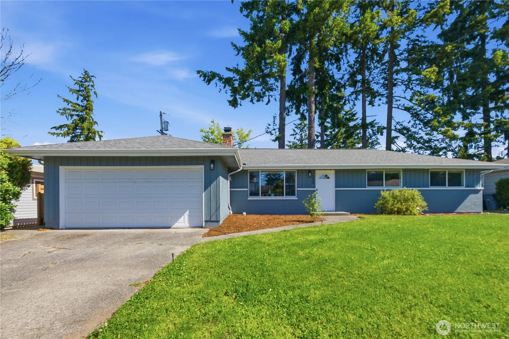 Property photo for 3404 Ne 11th Place, Renton