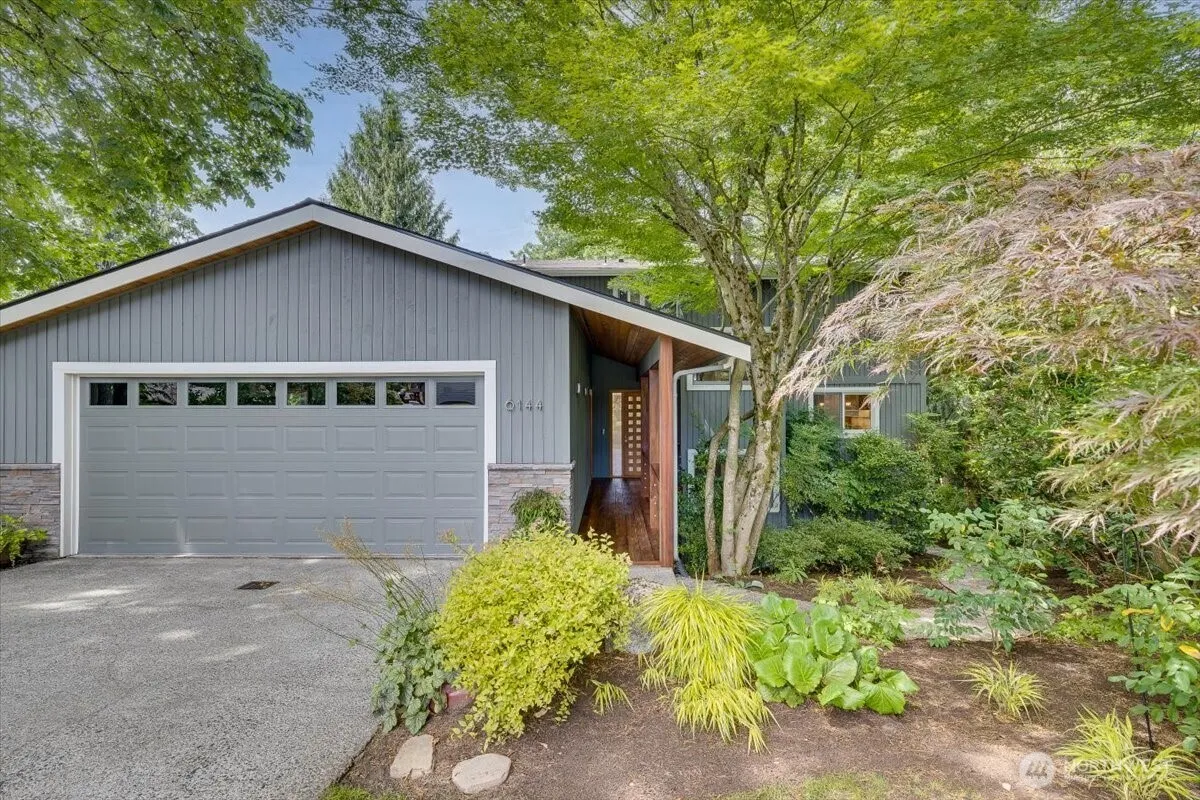 Property photo for 6144 Ne 194th Place, Kenmore