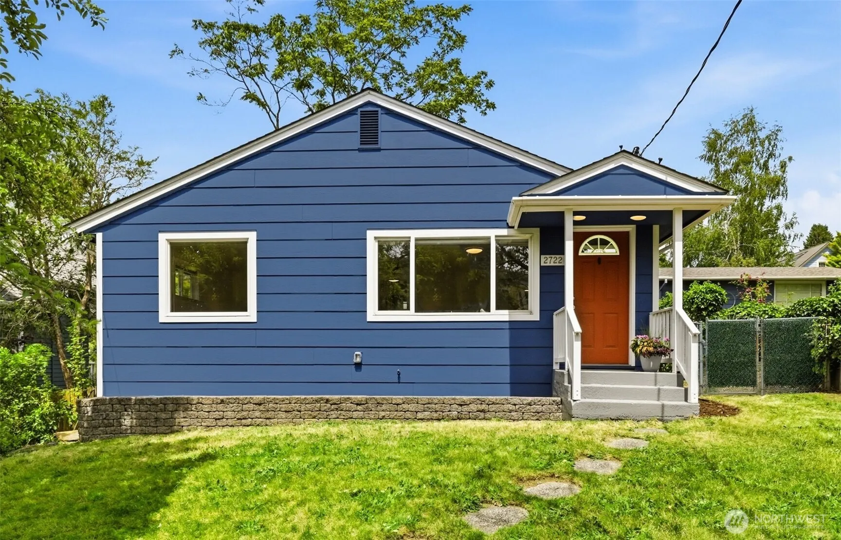Property photo for 2722 Ne Blakeley Street, Seattle