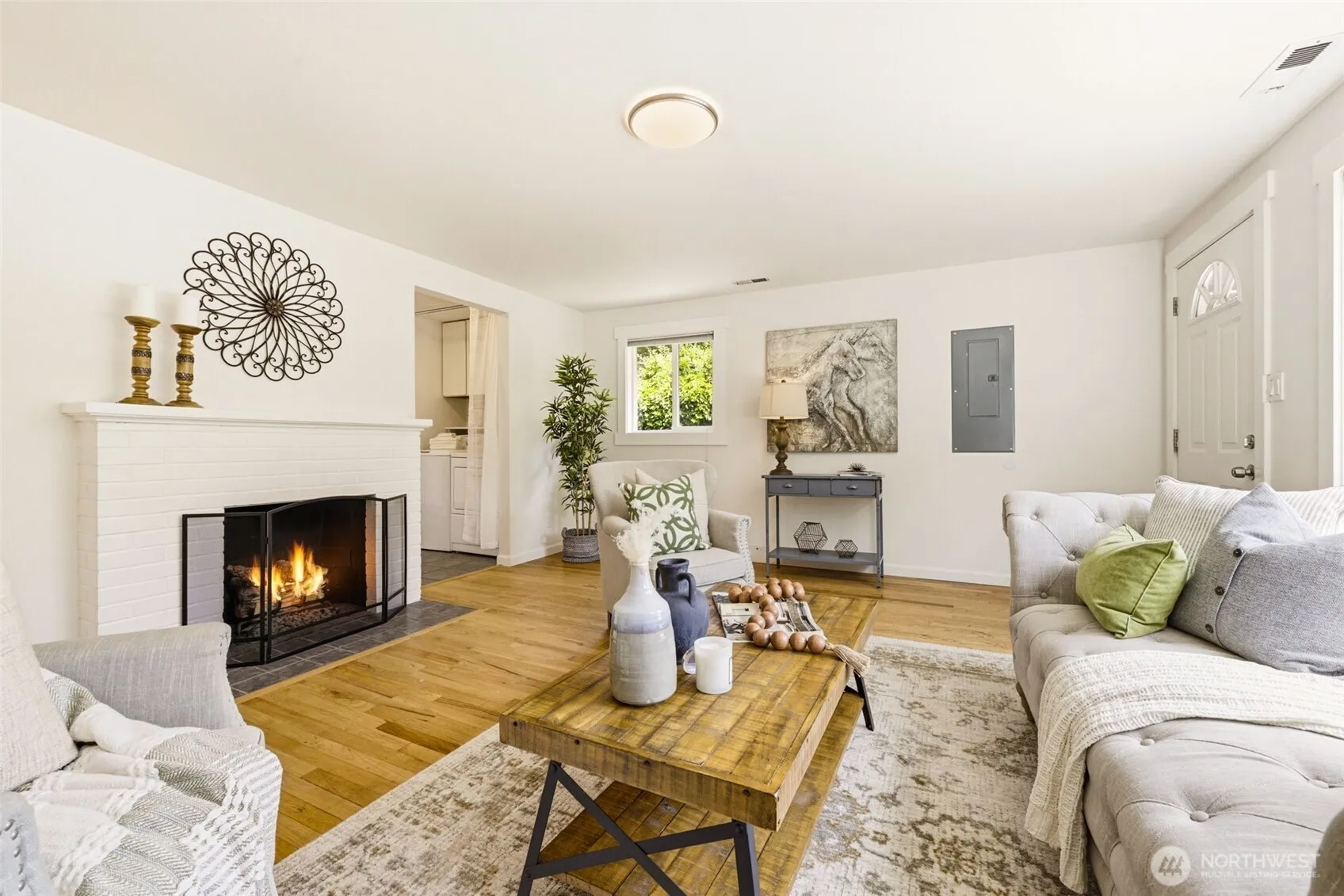 Property photo for 2722 Ne Blakeley Street, Seattle photo 3