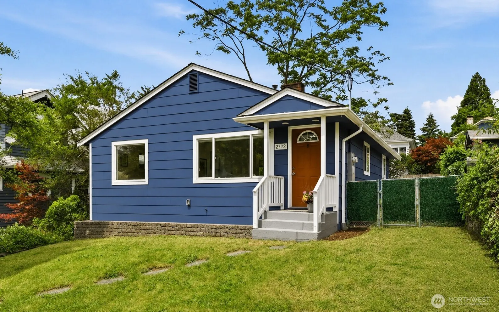 Property photo for 2722 Ne Blakeley Street, Seattle