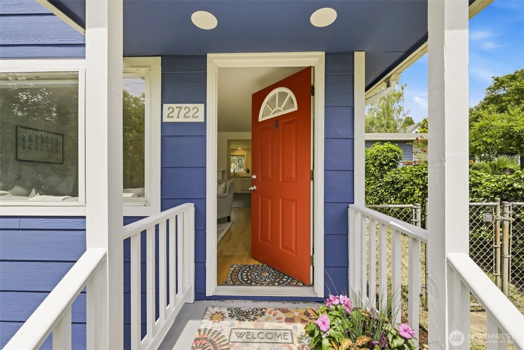 Property photo for 2722 Ne Blakeley Street, Seattle photo 5