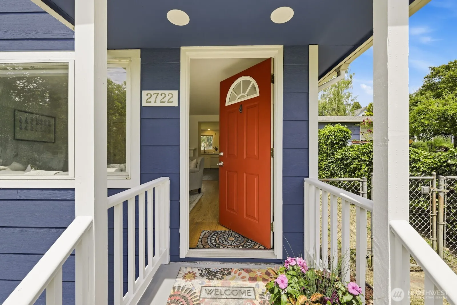 Property photo for 2722 Ne Blakeley Street, Seattle photo 3