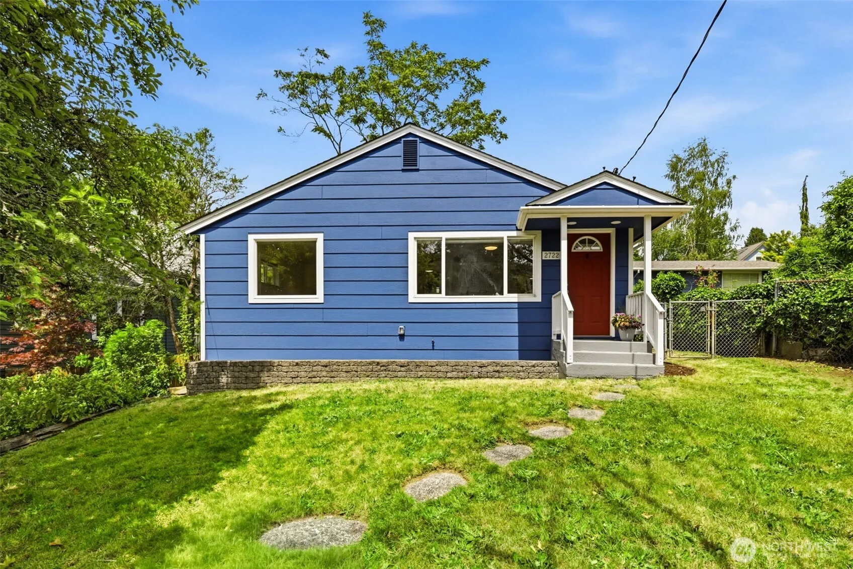 Property photo for 2722 Ne Blakeley Street, Seattle