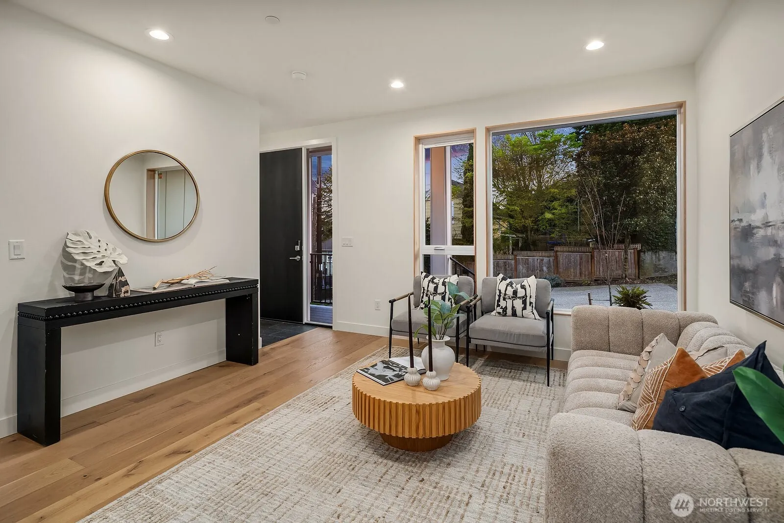 Property photo for 1806 E Mercer Street, Seattle photo 5