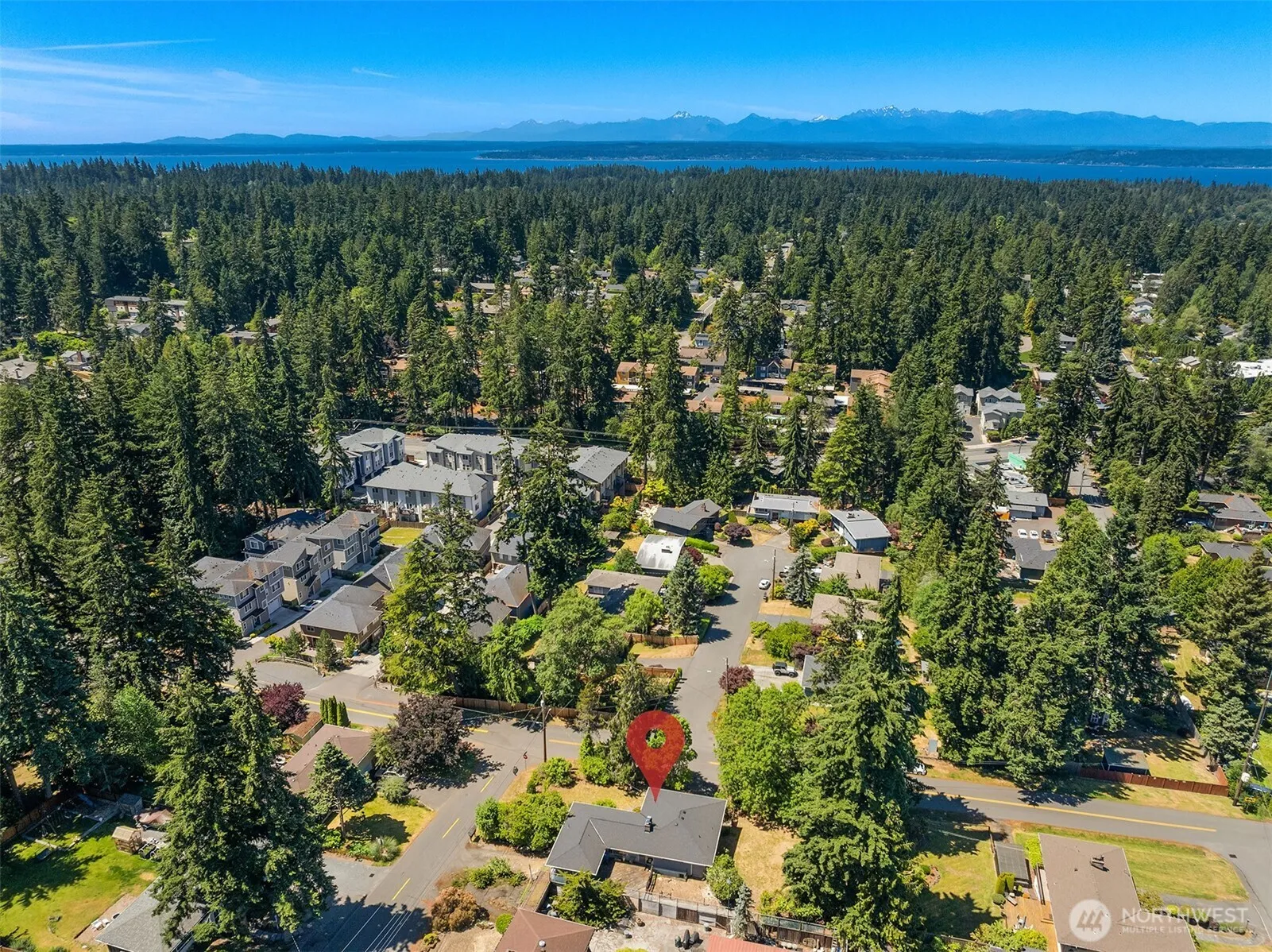 Property photo for 8725 Maple Lane, Edmonds photo 5