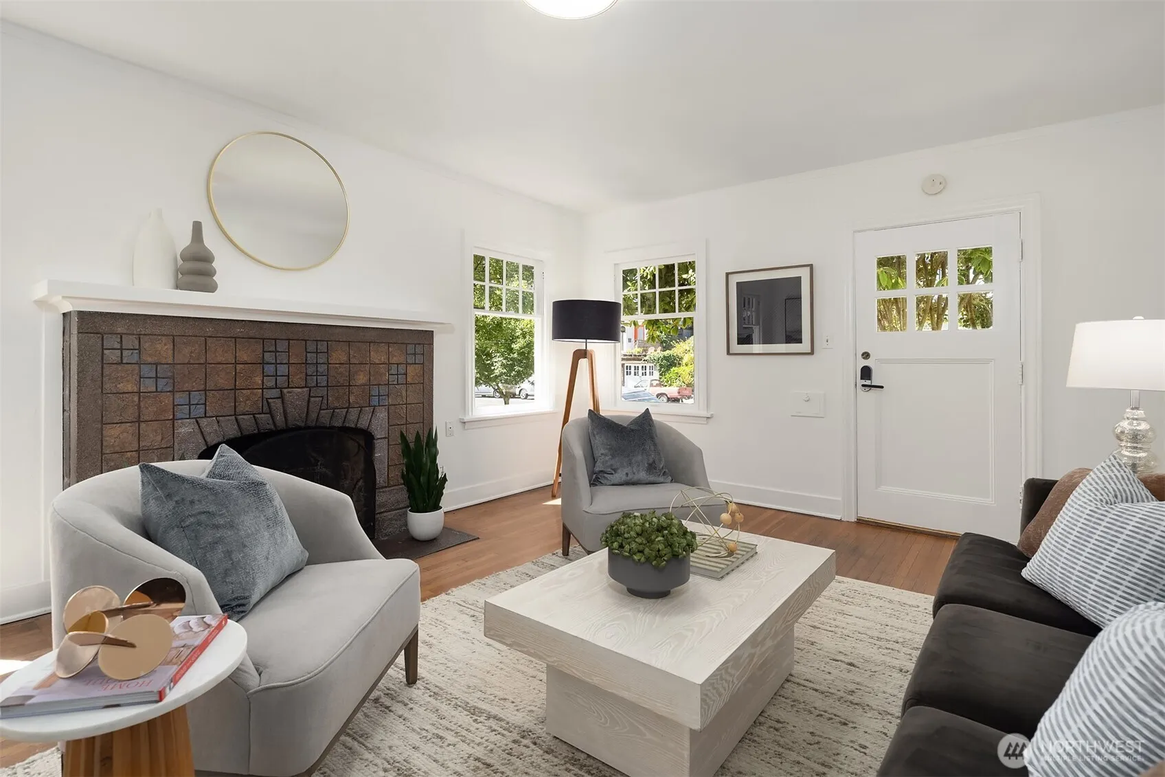 Property photo for 2132 Dexter Avenue N, Seattle photo 5
