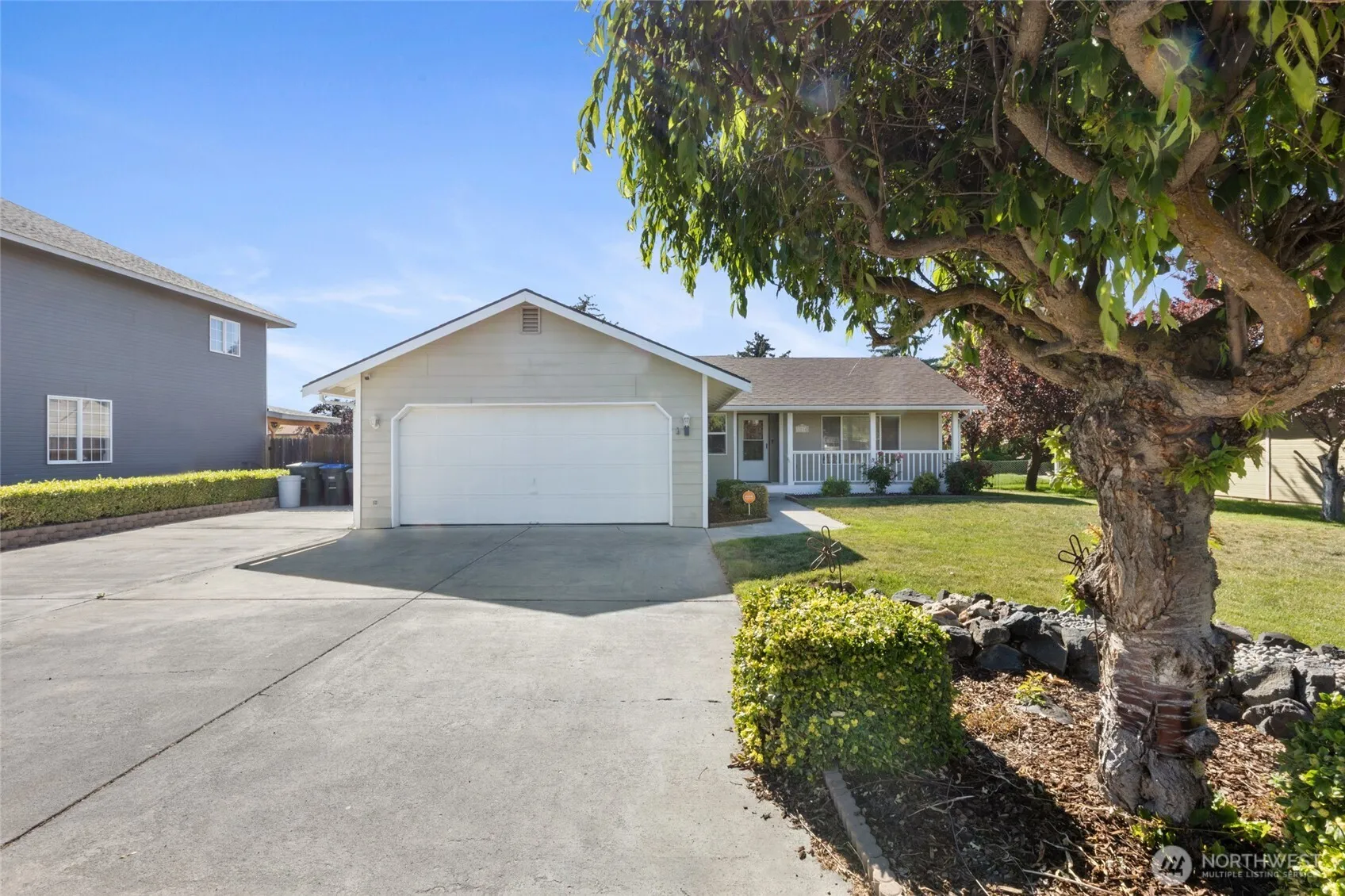 Property photo for 2214 S Belair Drive, Moses Lake