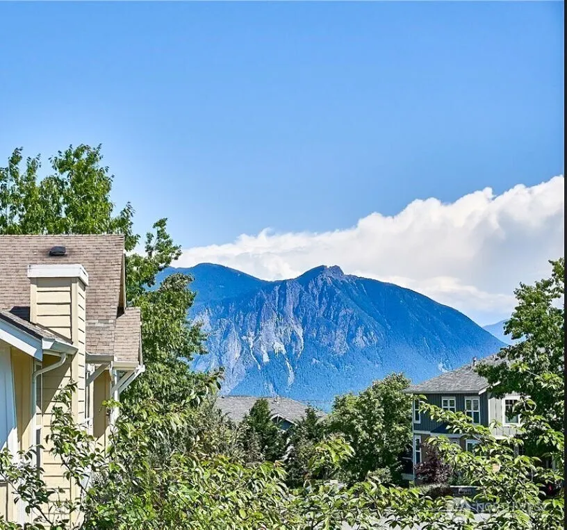 Property photo for 7705 Fairway Avenue Se #204, Snoqualmie