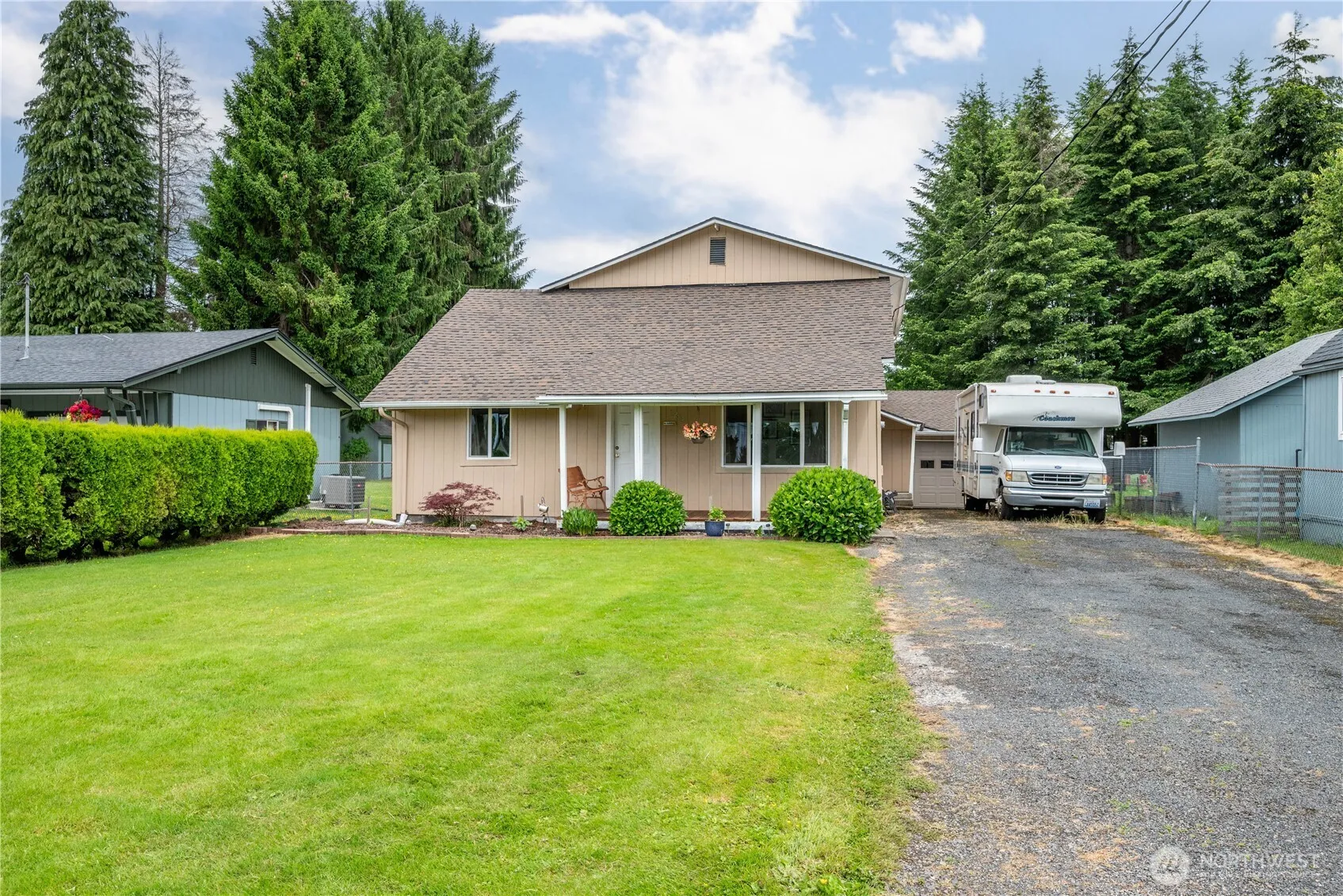 Property photo for 3284 Oak Street, Longview photo 2